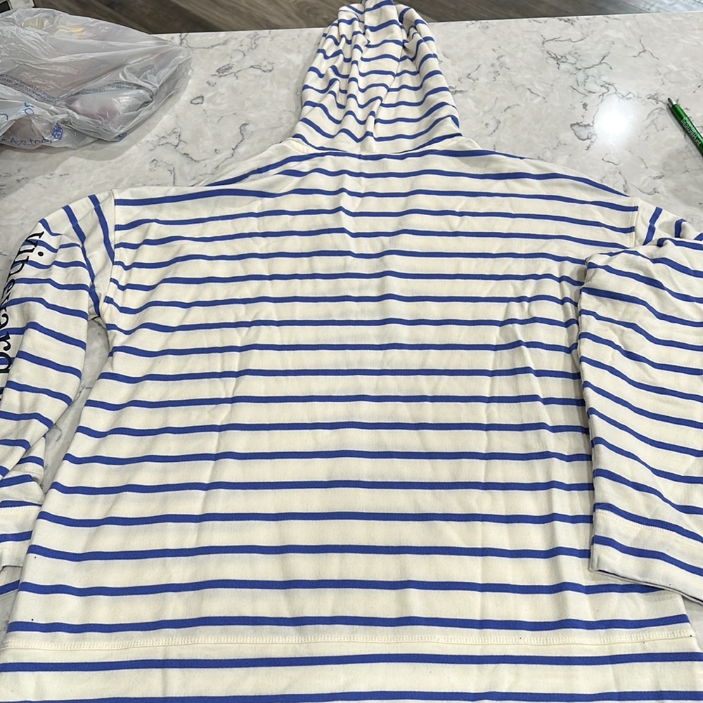 Vineyard Vines pop over hoodie - Picture 5 of 8